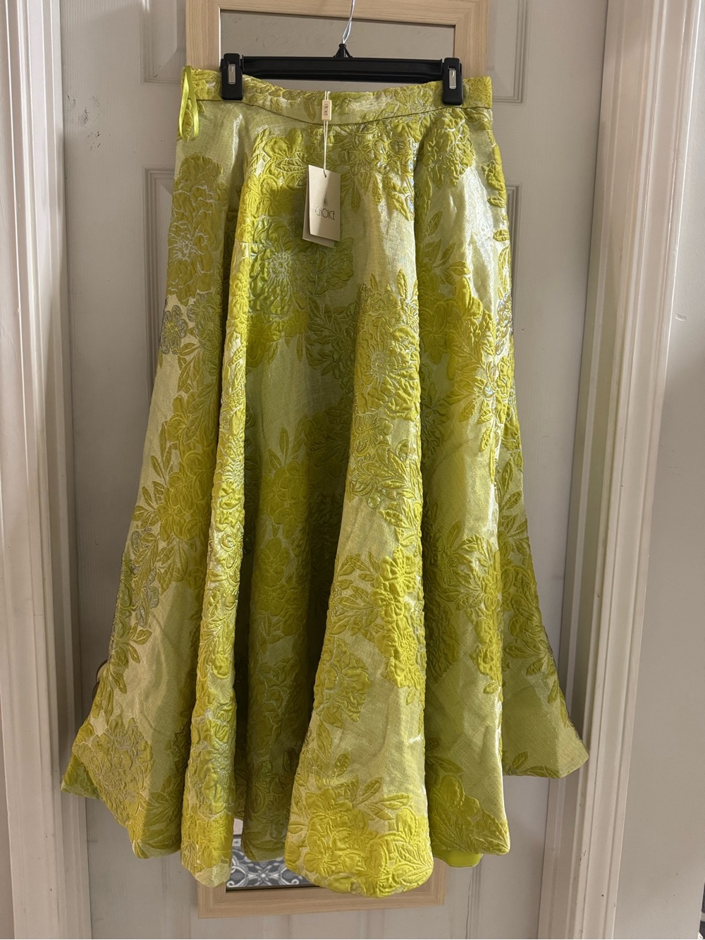 Choice NWT  Floral Jacquard A-Line Midi Skirt